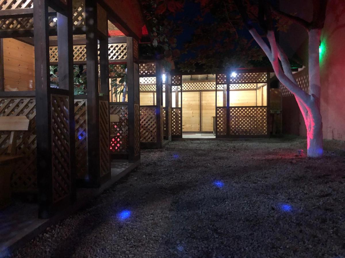 Гостевой Дом Анаит Hotel Pizunda Esterno foto